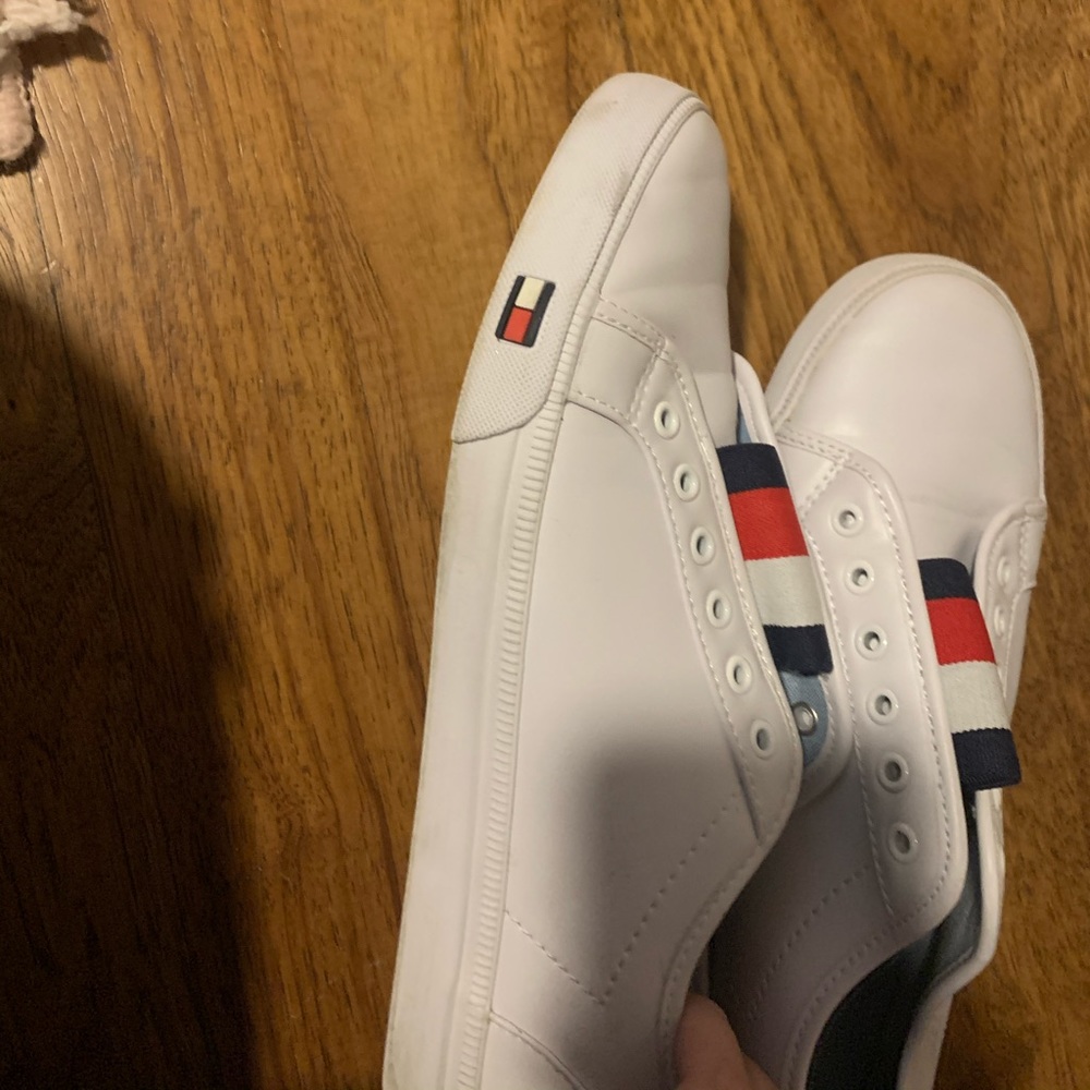 Shoes - Picture 4 of 6